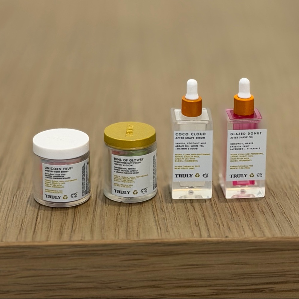 Zuru Ulta Mini Brand - TRULY Miniatures Set - 4 Pieces